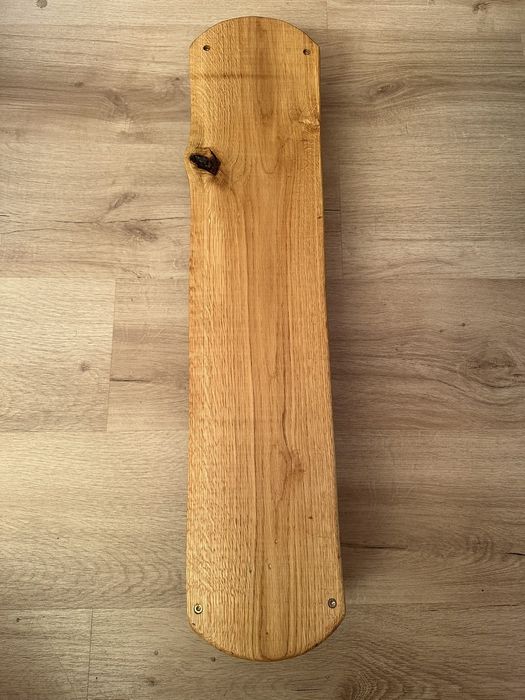 Голямо плато с дървени дръжки