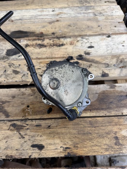 Вакуум помпа Pierburg за Opel / Fiat / Alfa Romeo 1.9 2.0 CDTI – 55205446