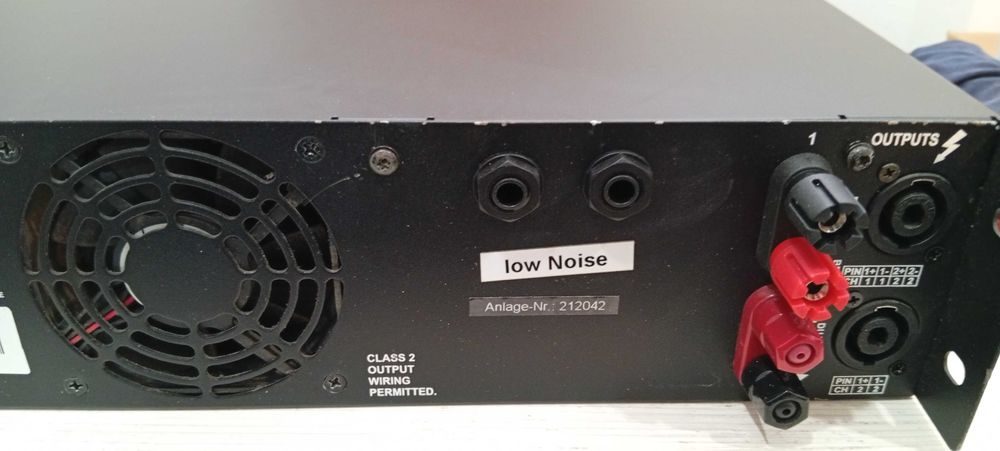 Продавам 2бр. усилватели, Crown XLS 402 и Crown XLS 202