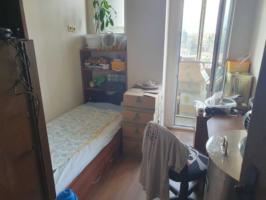 Продава се Тристаен апартамент в Казанлък - 75 кв.м за 1252 €/кв.м - Снимка #2