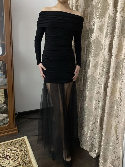 Размер S, М, у девочки рост 1,76, одевала только 1 раз