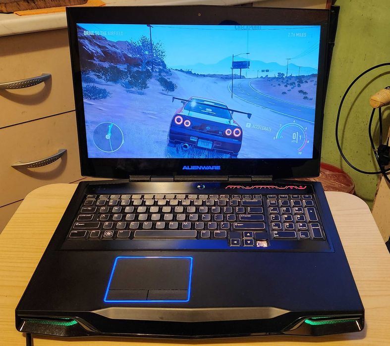 Gaming Laptop Alienware M17x R3 Гейминг лаптоп