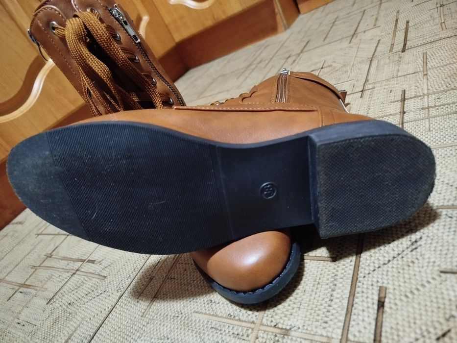 Продам Полусапожки новые