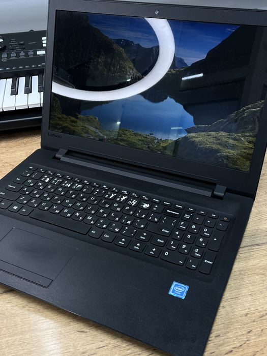 Ноутбук Lenovo