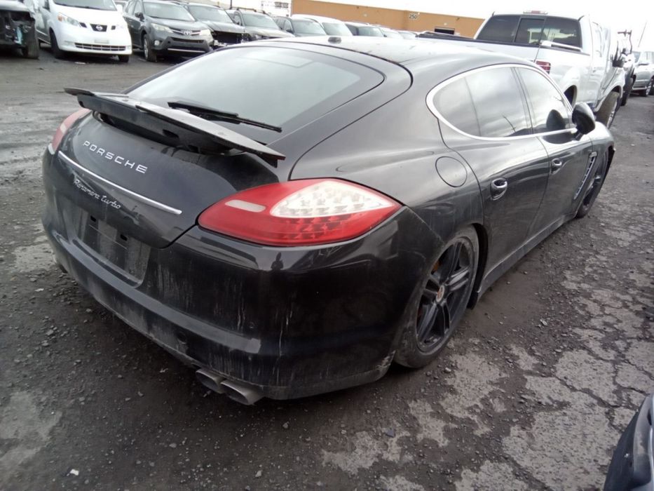 Порше панамера Би турбо 2010г 500кс 4.8