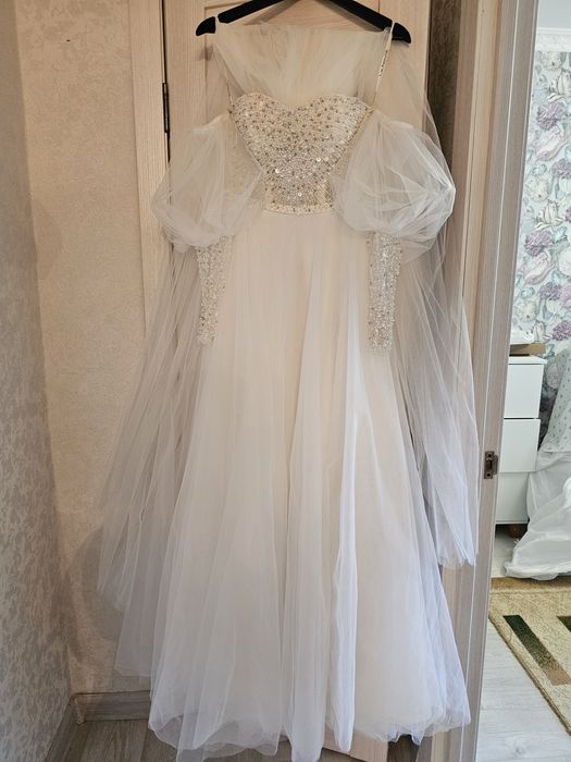 Свадебное платье