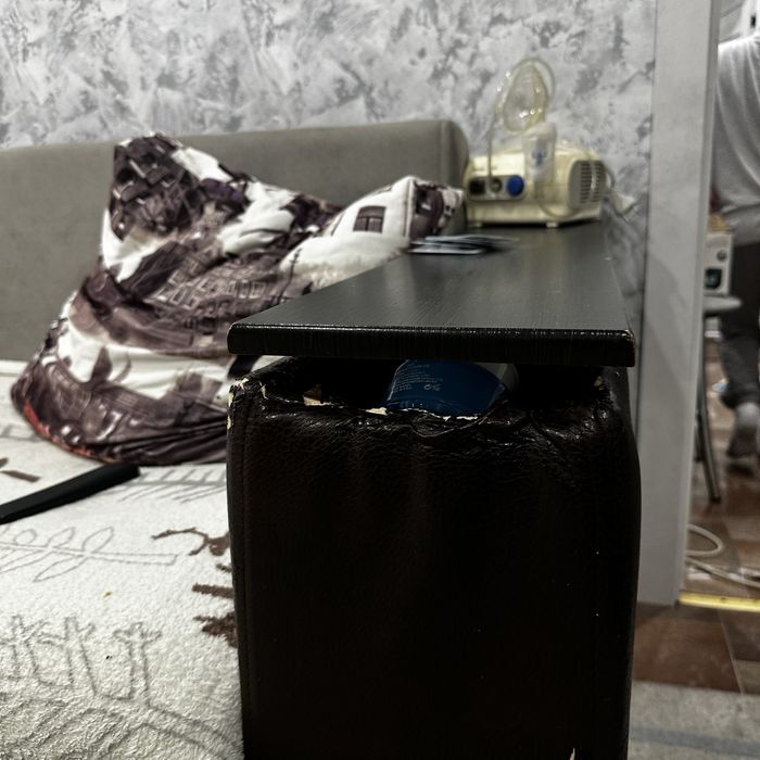 Отдам диван даром
