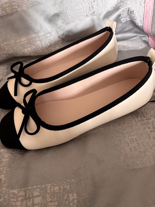 Продам балетки  новые