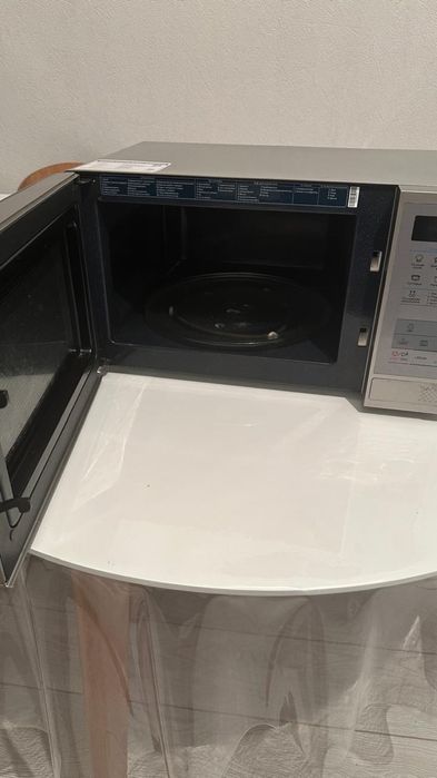 Продам микроволновку Самсунг