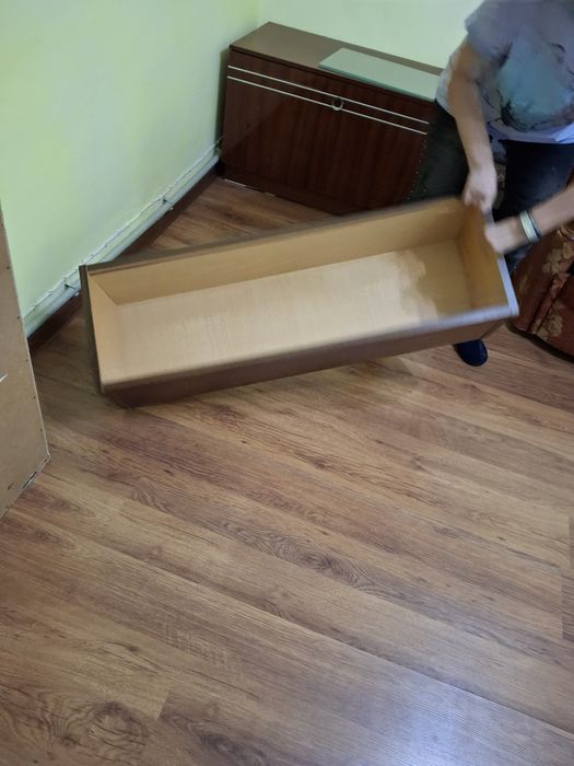 Продаю книжные полки