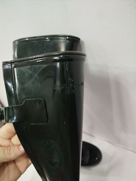 Louis Vuitton. Italia. Оригинал жен сапоги.