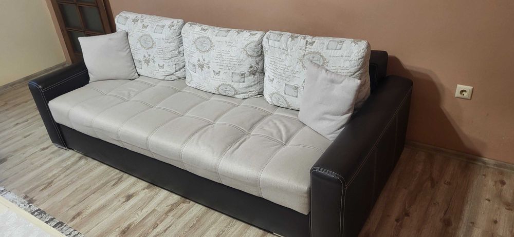 Диван с функция сън