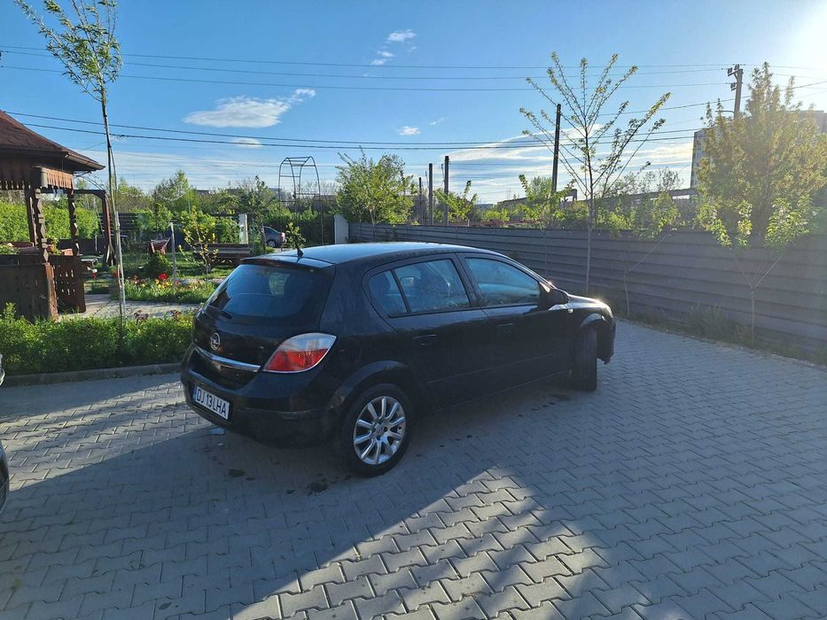Opel astra H 2004  225000km