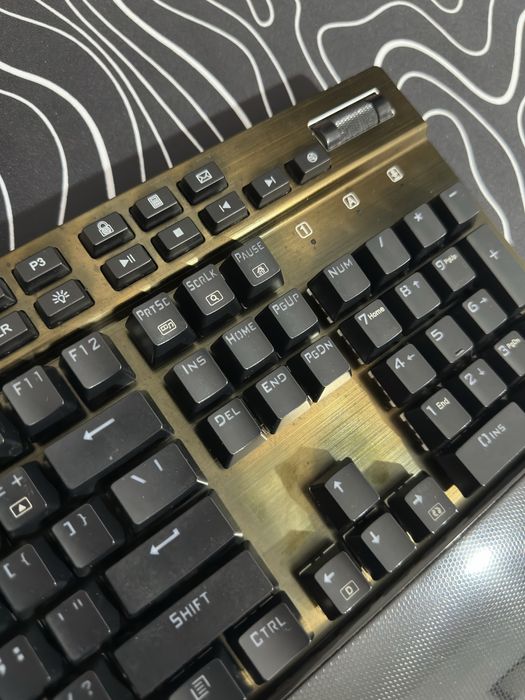 Tastatură Mecanică Redragon Yama K550, RGB, Switch-uri Purple