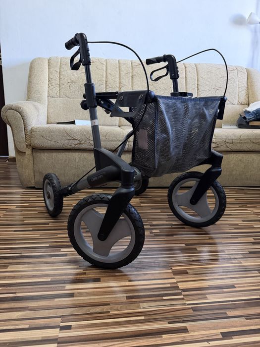 Vând Cadru de Recuperere bătrâni dizabilități cu sezut si frane