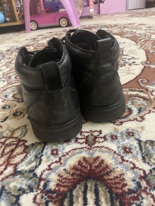 Продам Мужские ботинки