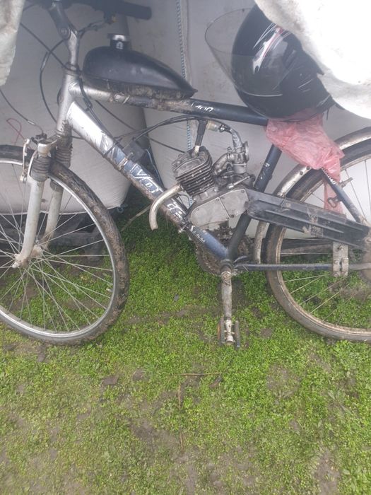 Vând bicicleta cu motor  80cc