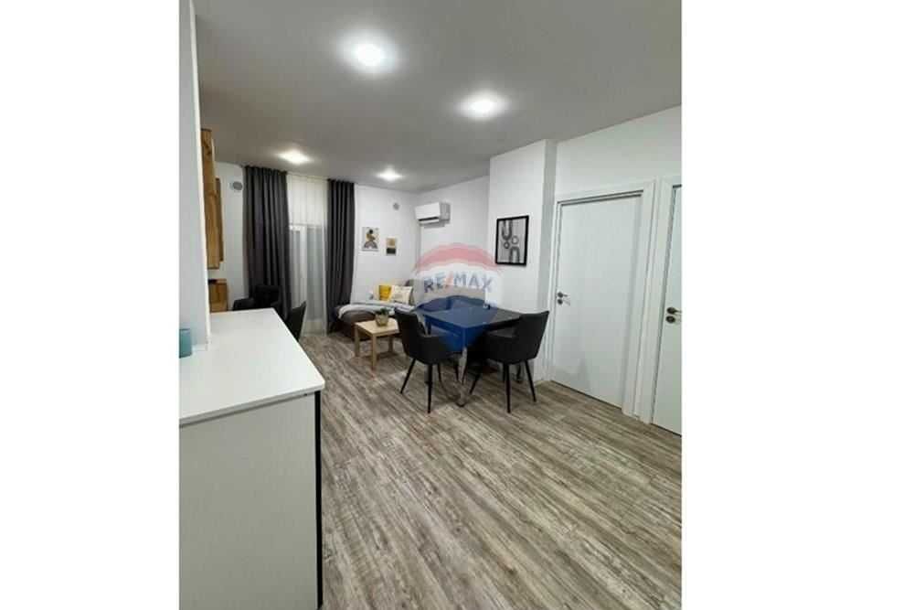 Продава се Многостаен апартамент в Варна, ВИНС - 125 кв.м за 2400 €/кв.м - Снимка #4