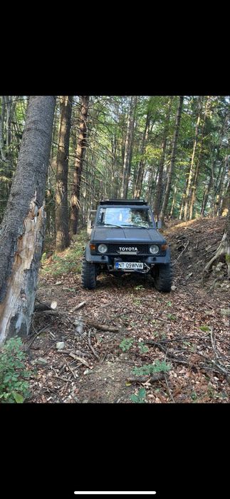 Toyota land cruiser 70 LJ