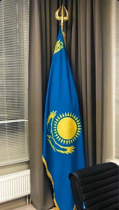 Изготовление флагов, продажа флагштоков для помещений