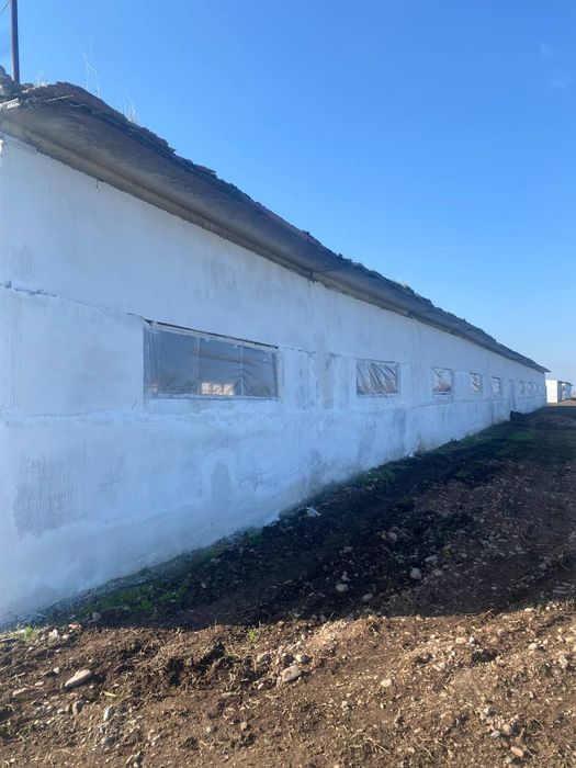 2 гектар жой 1800м2 биноси билан сотилади нотурар кадастри жой