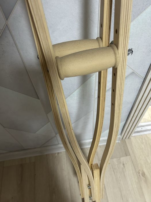 Продаются костыли