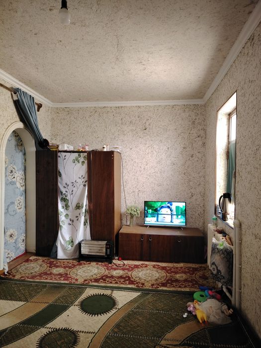 1 хонали Уй сотилади