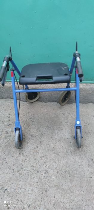 Cadru ajutător rolator