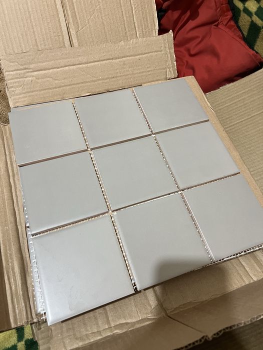 Плитка керамическая серая матовая