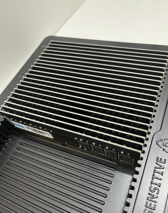 Продам озу 8gb ddr4