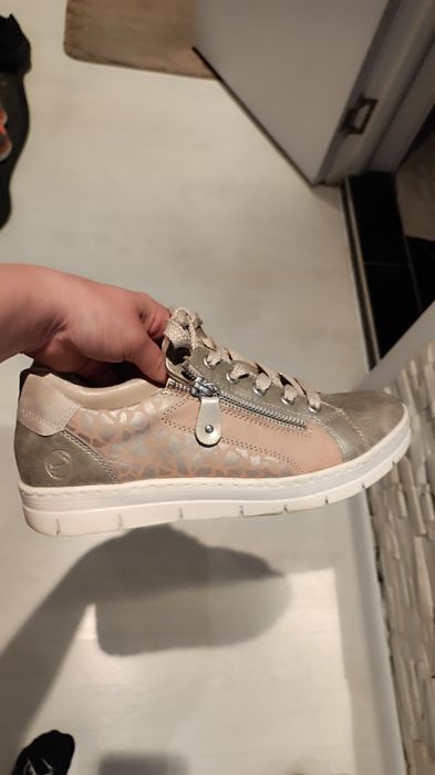 Ортопедични дамски обувки  REMONTE