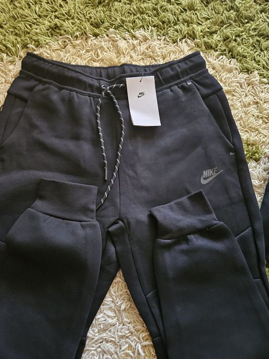 Nike Tech full marimea S