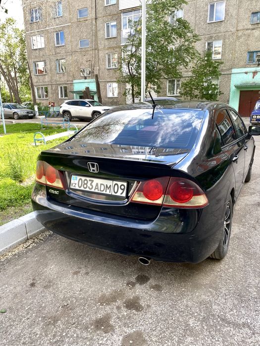 Продам honda civc 4d