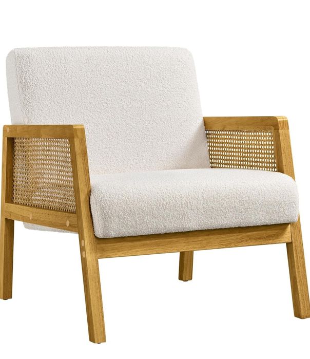 Модерно кресло с ратанови страни