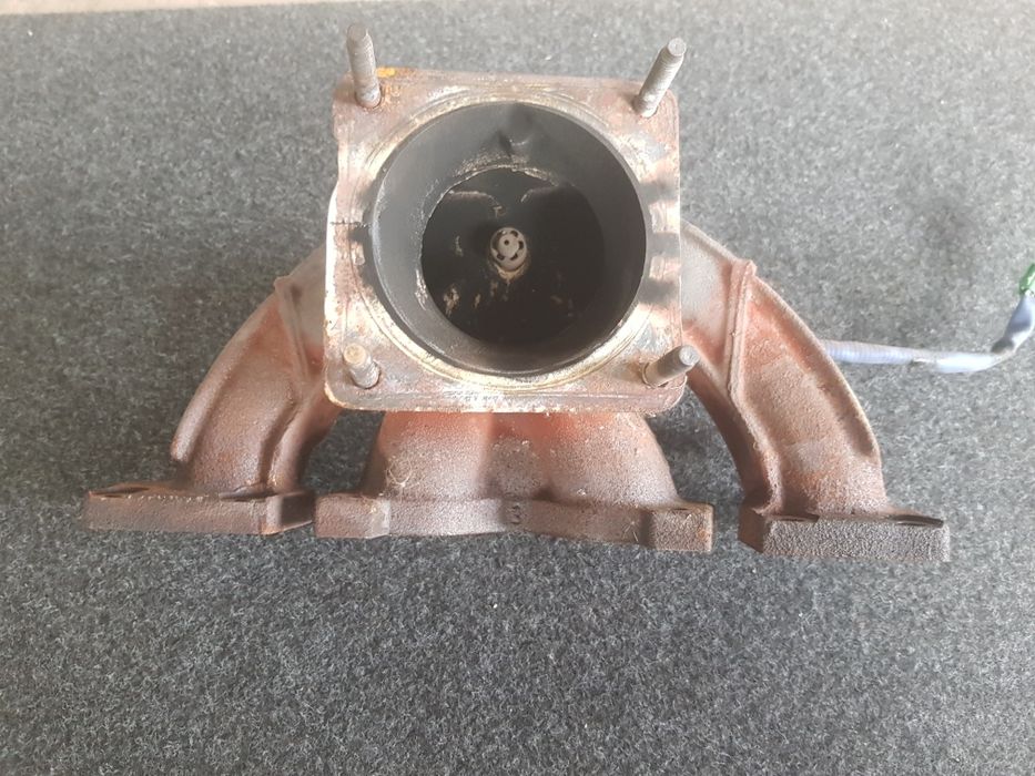 Изпускателен колектор Peugeot Citroen 1.6i 109к.с.