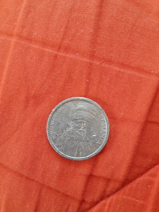 Vând moneda de 100 lei din anul 1992