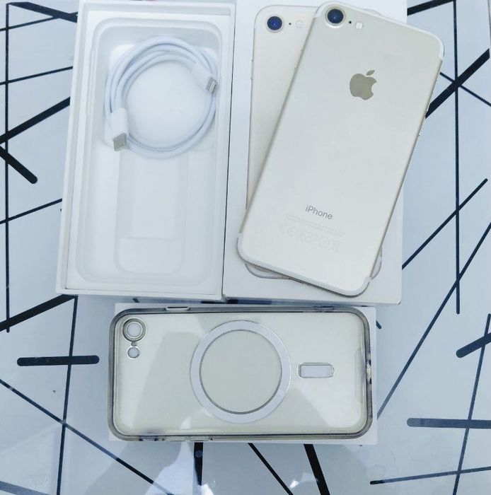 Iphone 7 32gb 64akb
