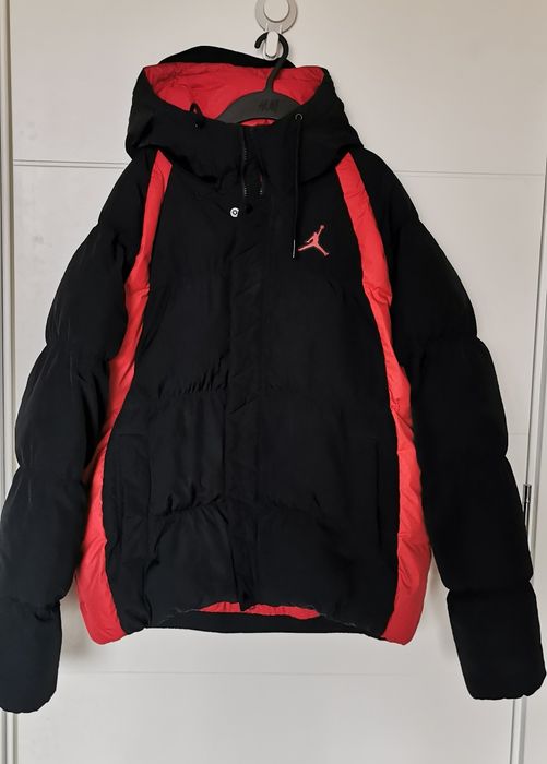 Яке Nike Jordan Essentials Puffer Jacket Men's Black Red DA9806-010