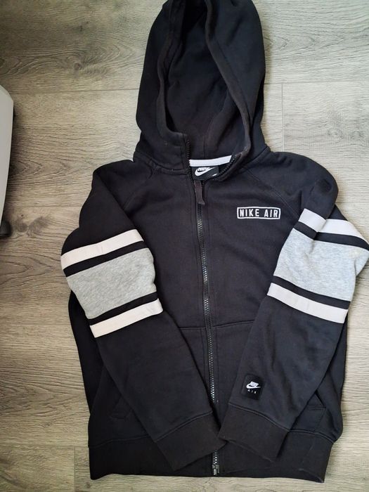 Nike суичър 137-147