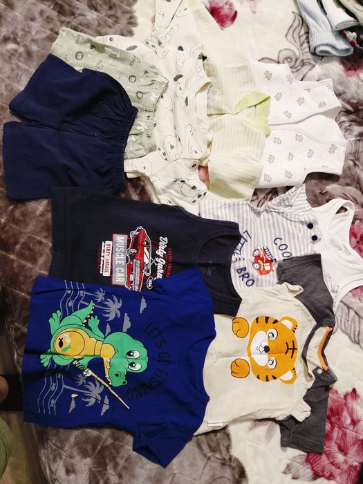 Продам детские вещи недорого