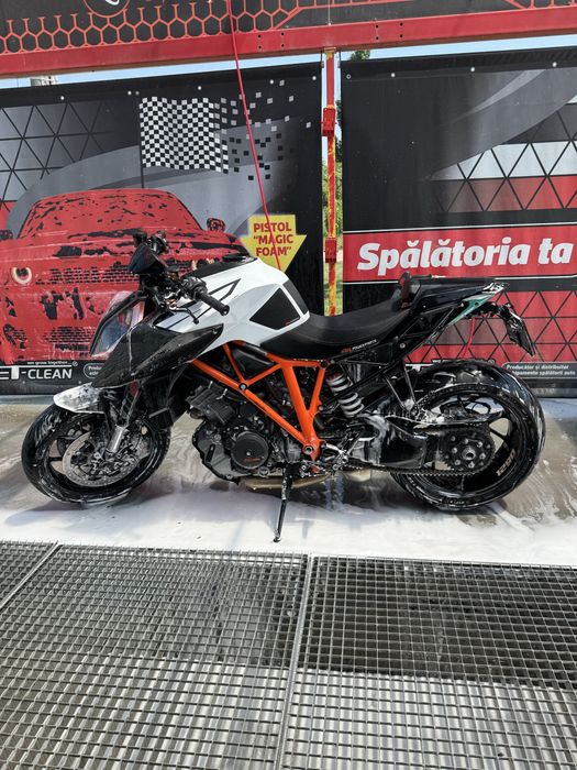 KTM Super Duke R 1290