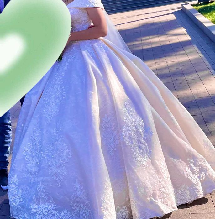 Срочно продам свадебное платье