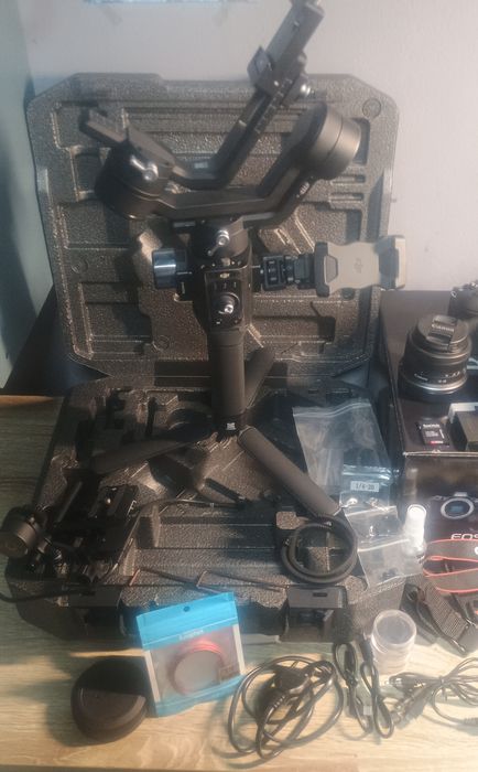 Canon R100 + 2 Obiective RF + DJI Ronin SC | Kit complet foto/video