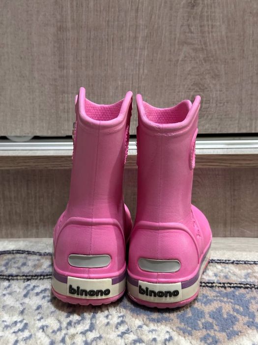 Продам сапожки резиновые