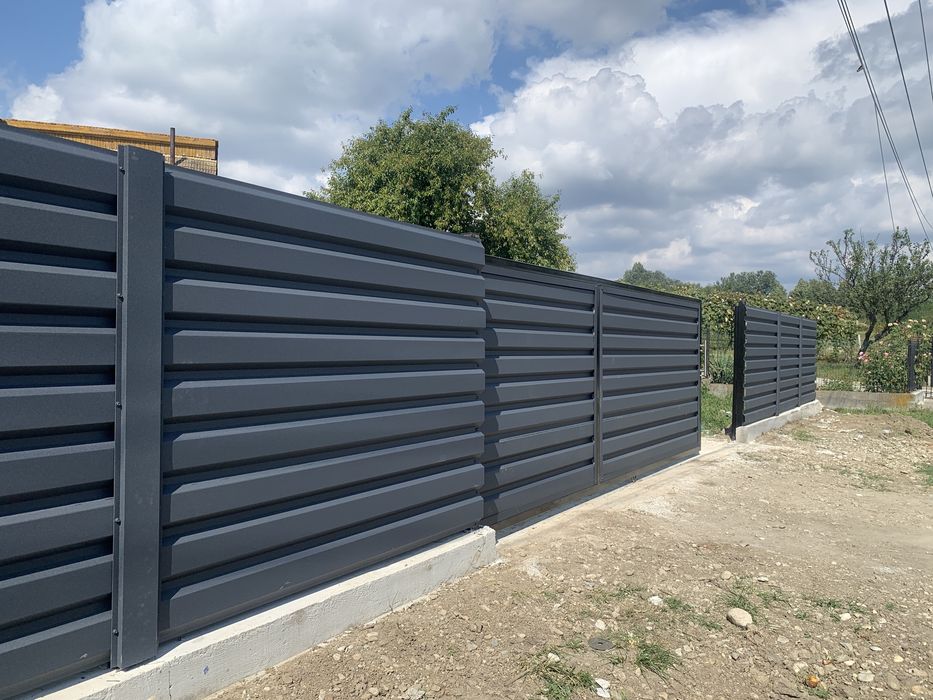 Tabla cutata T35 – alegere ideala pentru gard modern