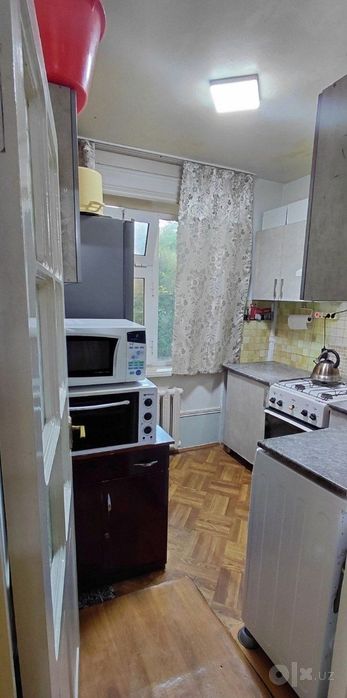СРОЧНО Продаётся квартира Чиланзар 24 квартал 3-этаж 2-комнат с мебель