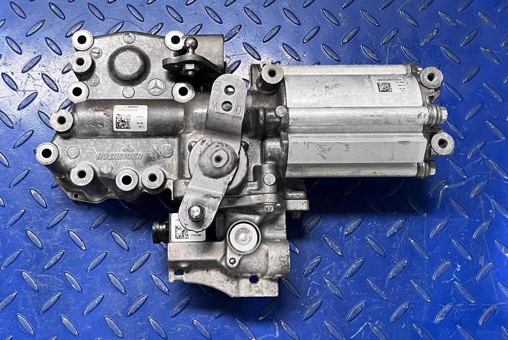 Cilindru de angrenaj Mercedes Benz A0022608063