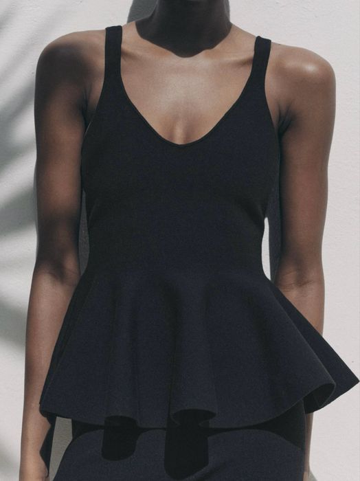 Топ рипс Zara.