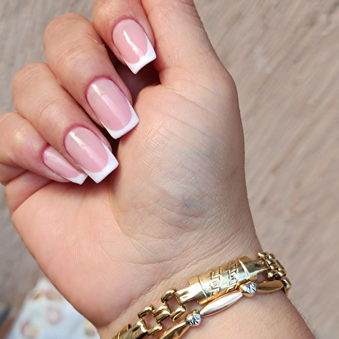 Ofertă Manichiura pedichiură Sibiu