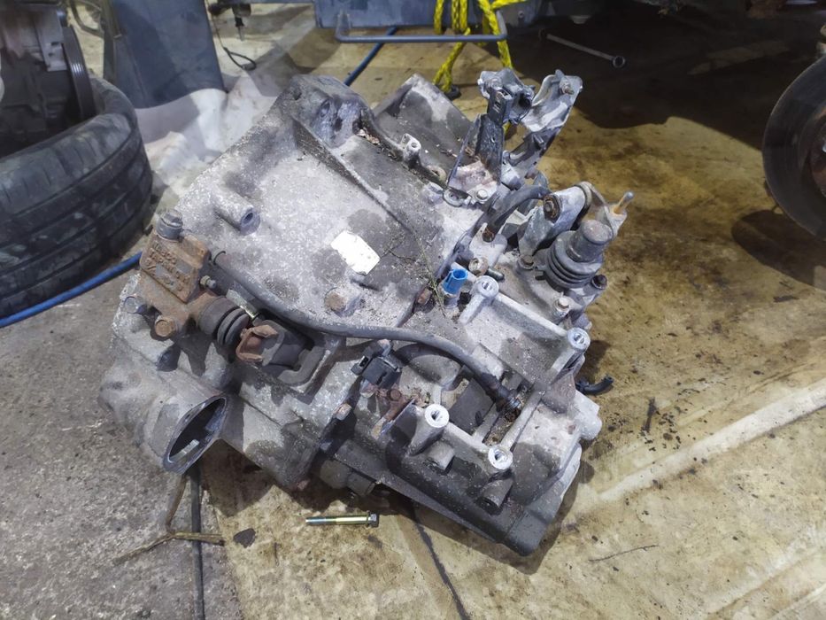 Скоростна кутия за Нисан X-trail 2.2dci -6 степенна!